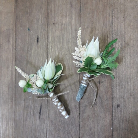 Boutonnieres White Party