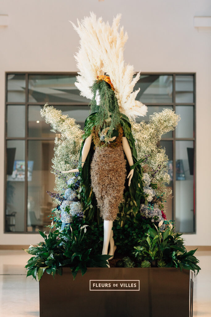 Shoreline Steward at The Hilton Niagara Falls, Fleurs de Villes, Crescent Gardens Florist (3)