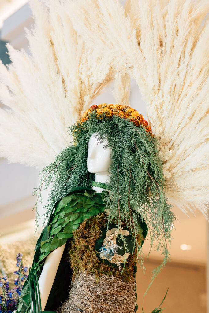 Shoreline Steward at The Hilton Niagara Falls, Fleurs de Villes, Crescent Gardens Florist (5)